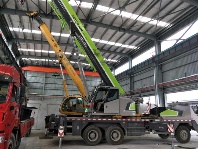 耀州区高空车出租需要注意哪些安全事项？